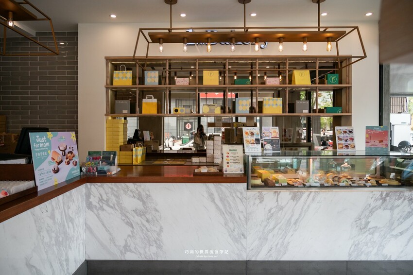 母親節蛋糕推薦清爽系甜點＋聯名花藝組合，送媽媽最剛好的甜！💐