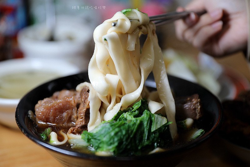 大佳牛雜湯清甜湯頭蘿蔔牛肉軟嫩內湖必吃牛肉麵推薦31