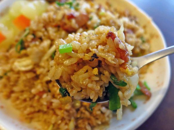 【台北美食】阿仁炒飯-粒粒分明網路評價極高的炒飯店