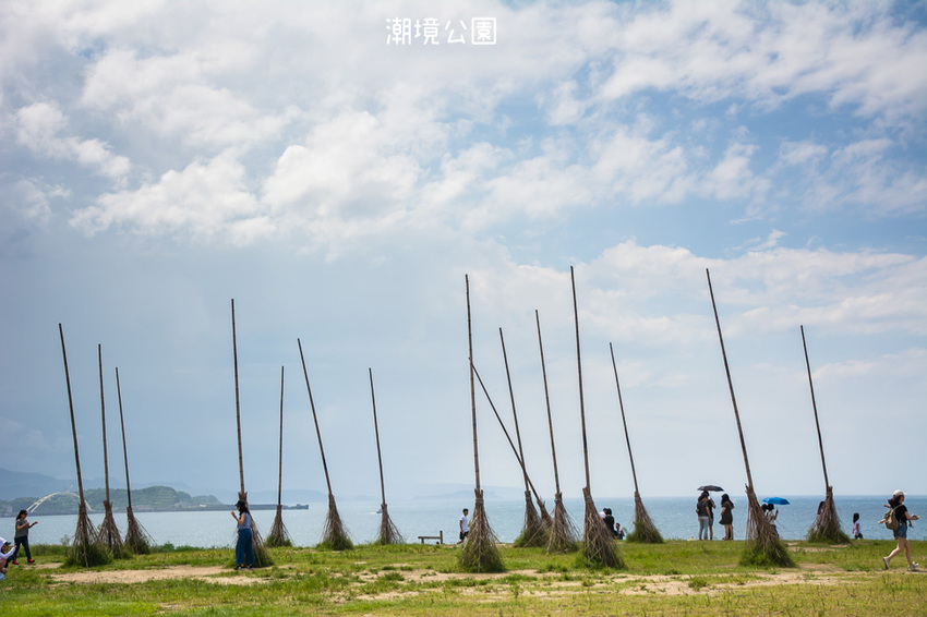 |基隆景點|潮境公園,搭乘哈利波特遺留的魔法掃把眺望基隆嶼,欣賞海天一線的無敵海景 - 阿婷的旅行札記。