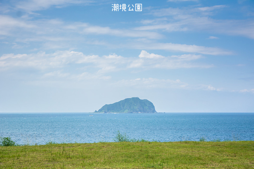 |基隆景點|潮境公園,搭乘哈利波特遺留的魔法掃把眺望基隆嶼,欣賞海天一線的無敵海景 - 阿婷的旅行札記。