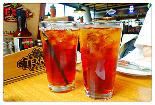 【台北美食】TEXAS 德州鮮切牛排 ~ 適合聚餐的美式餐廳❤️微風松高/信義區 - 捷運市政府站