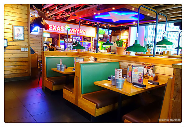 【台北美食】TEXAS 德州鮮切牛排 ~ 適合聚餐的美式餐廳❤️微風松高/信義區 - 捷運市政府站