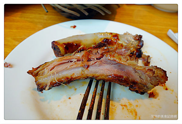 【台北美食】TEXAS 德州鮮切牛排 ~ 適合聚餐的美式餐廳❤️微風松高/信義區 - 捷運市政府站