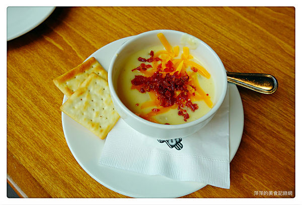 【台北美食】TEXAS 德州鮮切牛排 ~ 適合聚餐的美式餐廳❤️微風松高/信義區 - 捷運市政府站