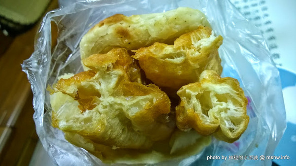 模範早點：【食記】台中模範早點.燒餅.油條.水煎包.長蔥餅@西區模範市場捷運BRT茄苳腳 : 燒餅油條Q彈有韌性~鍋貼偏油但口味獨特