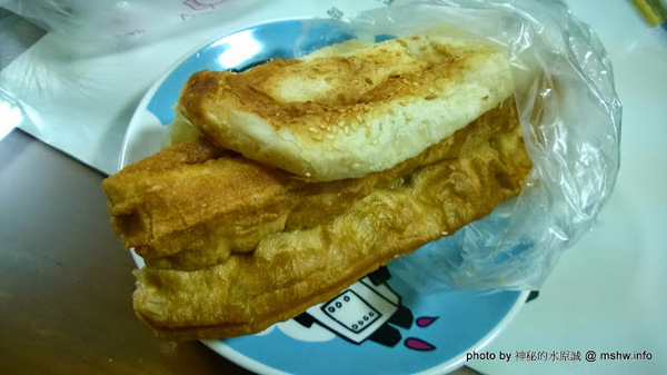 模範早點：【食記】台中模範早點.燒餅.油條.水煎包.長蔥餅@西區模範市場捷運BRT茄苳腳 : 燒餅油條Q彈有韌性~鍋貼偏油但口味獨特