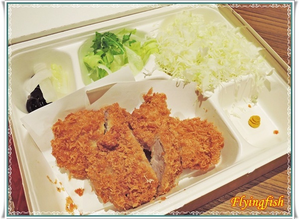 伊勢路勝勢日式豬排：✜ 服務好、餐點優,讓人失心瘋回訪滴超人氣日系豬排排隊名店-「伊勢路日式勝勢豬排」(*￣︶￣*)