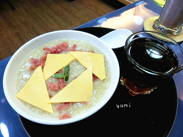 Wo餐焙坊:【口碑券§第73彈】突擊中興大學商圈美食!營養健康美味滿分的雞肉火腿起司粥/三明治堡@Wo餐焙坊 Wo餐焙坊:【口碑券§第73彈】突擊中興大學商圈美食!營養健康美味滿分的雞肉火腿起司粥/三明治堡@Wo餐焙坊