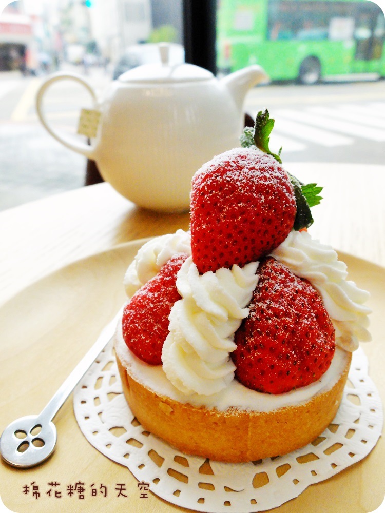 00草莓塔2.JPG 00草莓塔2.JPG