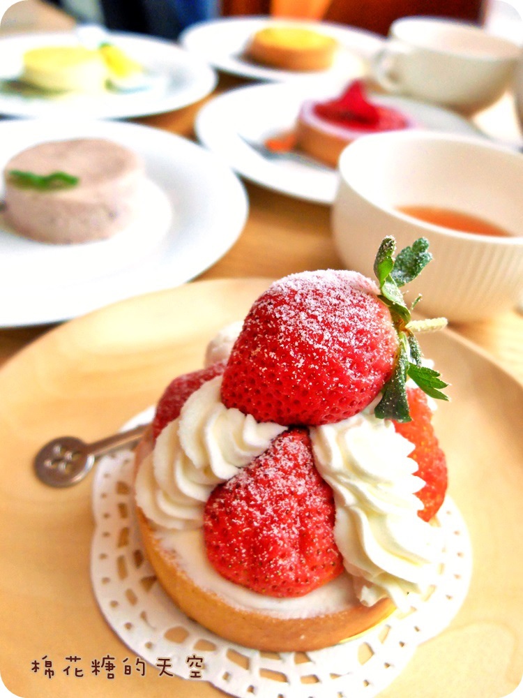 00草莓塔4.JPG 00草莓塔4.JPG