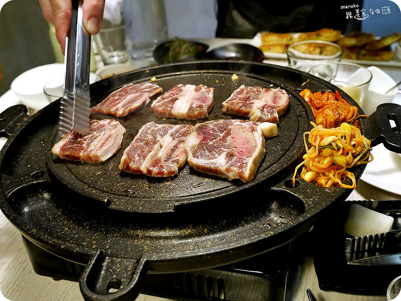 【韓式料理】MAJOR K 頂級韓式炙燒牛小排牛五花吃到飽。台北信義安和商圈