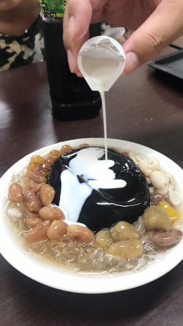 桃園中壢美食、傳統風味~上輝仙草豆花店
