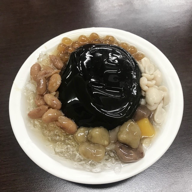 桃園中壢美食、傳統風味~上輝仙草豆花店