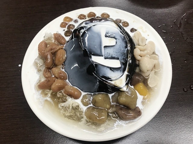 桃園中壢美食、傳統風味~上輝仙草豆花店