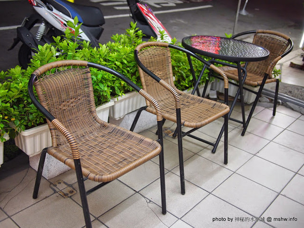 Siang Ning Beike Lemon Donuts 香檸貝克甜甜圈專賣店:【食記】台中Siang Ning Beike Lemon Donuts 香檸貝克甜甜圈專賣店@南屯萬和宮 : 用料實在,口味多元,鹹甜任君選擇! Siang Ning Beike Lemon Donuts 香檸貝克甜甜圈專賣店:【食記】台中Siang Ning Beike Lemon Donuts 香檸貝克甜甜圈專賣店@南屯萬和宮 : 用料實在,口味多元,鹹甜任君選擇!