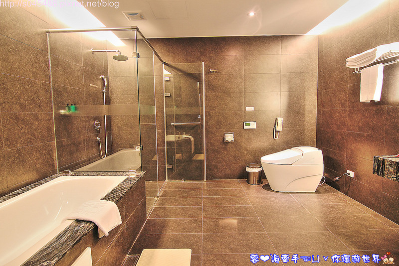 【雲林▍住宿】御品王朝旅店♥打破飯店小而巧的刻板印象，超大空間的雙人房好舒適