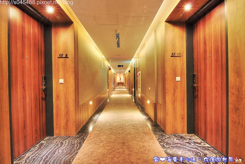 【雲林▍住宿】御品王朝旅店♥打破飯店小而巧的刻板印象，超大空間的雙人房好舒適