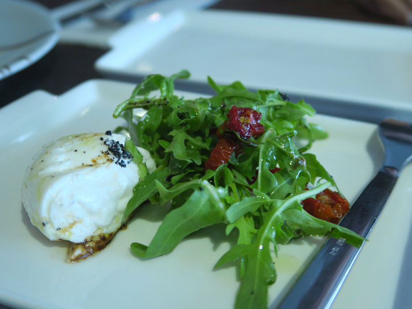 台北市東區：A community 餐酒館《時尚混搭異國創意料理》