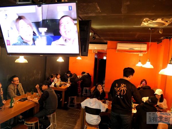 【台北中山美食】柒串燒屋：超便宜銅板價美味串燒，上班族最愛小酌好地點，平價串燒宵夜聚餐推薦，外帶內用都適合