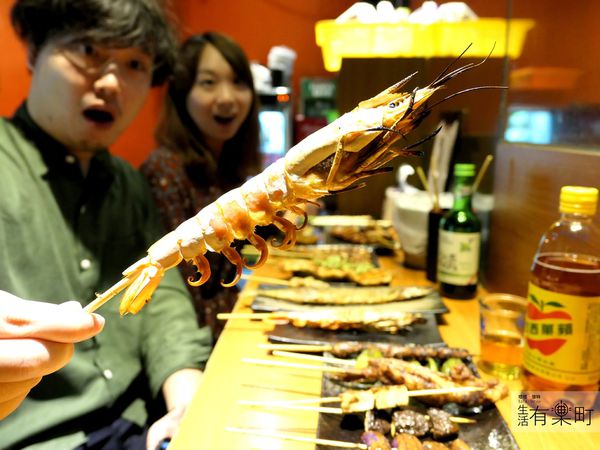 【台北中山美食】柒串燒屋：超便宜銅板價美味串燒，上班族最愛小酌好地點，平價串燒宵夜聚餐推薦，外帶內用都適合