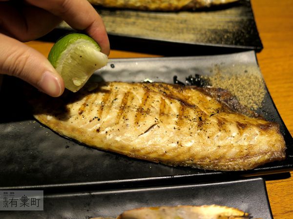 【台北中山美食】柒串燒屋：超便宜銅板價美味串燒，上班族最愛小酌好地點，平價串燒宵夜聚餐推薦，外帶內用都適合