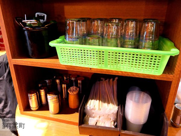 【台北中山美食】柒串燒屋：超便宜銅板價美味串燒，上班族最愛小酌好地點，平價串燒宵夜聚餐推薦，外帶內用都適合