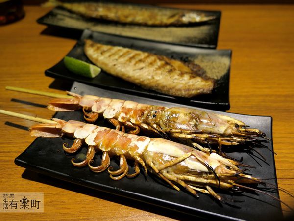 【台北中山美食】柒串燒屋：超便宜銅板價美味串燒，上班族最愛小酌好地點，平價串燒宵夜聚餐推薦，外帶內用都適合