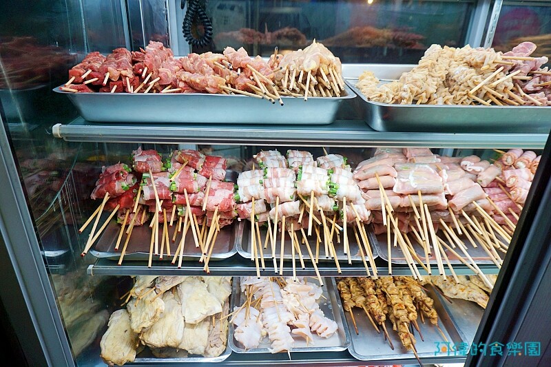 【善導寺站】柒串燒-十年老字號串燒居酒屋4.6星好評,一支串燒12元起,和風焦糖、經點椒鹽、德州風味三種調