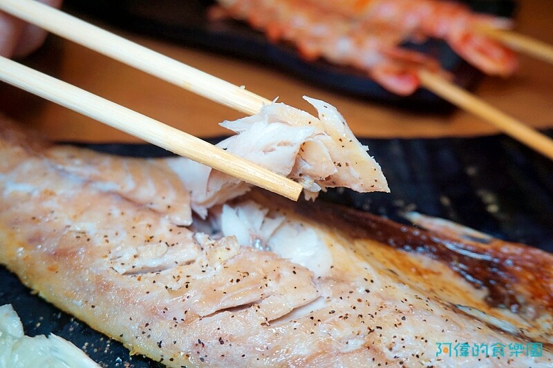 【善導寺站】柒串燒-十年老字號串燒居酒屋4.6星好評,一支串燒12元起,和風焦糖、經點椒鹽、德州風味三種調