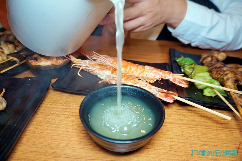 【善導寺站】柒串燒-十年老字號串燒居酒屋4.6星好評,一支串燒12元起,和風焦糖、經點椒鹽、德州風味三種調