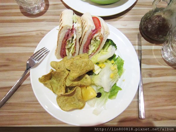 IMG_0371-2.JPG IMG_0371-2.JPG