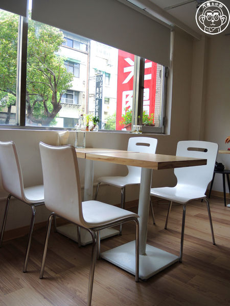 THE WHO 框影咖啡：呷飽祙【台北信義･The Who Cafe 框影】立體貓臉拉花好萌阿