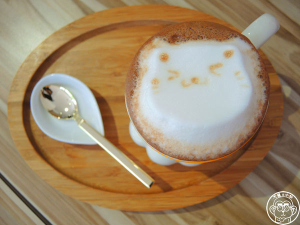 THE WHO 框影咖啡：呷飽祙【台北信義･The Who Cafe 框影】立體貓臉拉花好萌阿
