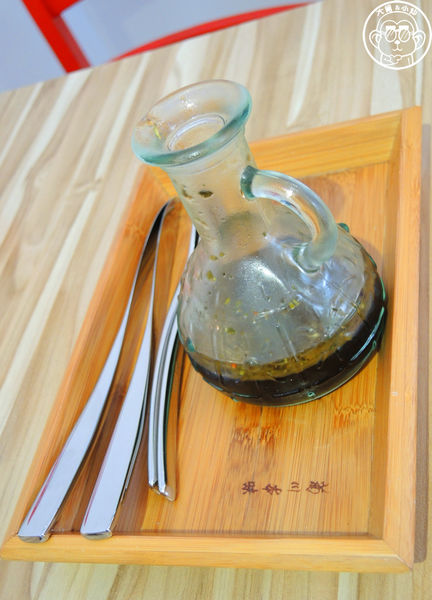 THE WHO 框影咖啡：呷飽祙【台北信義･The Who Cafe 框影】立體貓臉拉花好萌阿