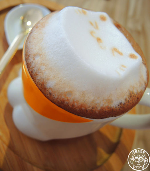 THE WHO 框影咖啡：呷飽祙【台北信義･The Who Cafe 框影】立體貓臉拉花好萌阿
