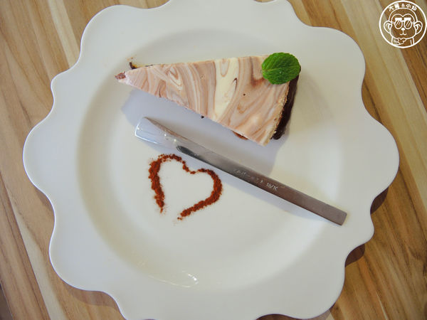 THE WHO 框影咖啡：呷飽祙【台北信義･The Who Cafe 框影】立體貓臉拉花好萌阿