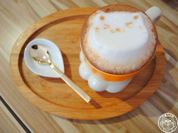 THE WHO 框影咖啡：呷飽祙【台北信義･The Who Cafe 框影】立體貓臉拉花好萌阿