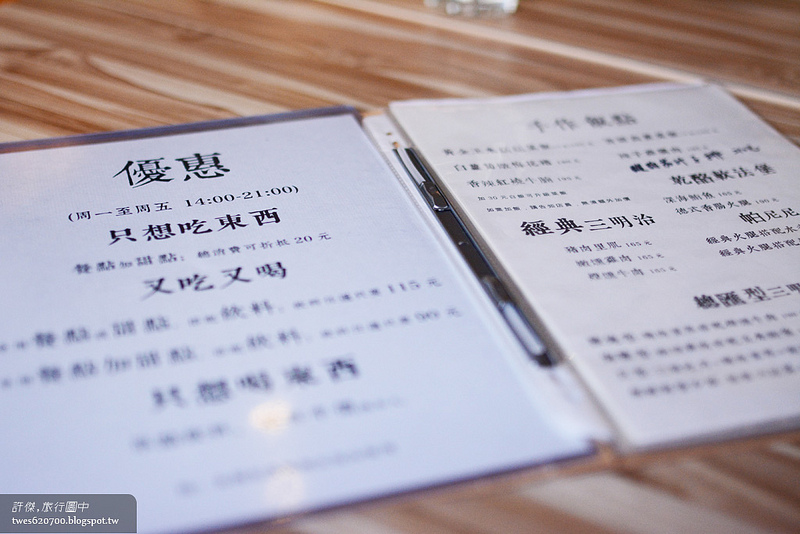 台北 ▌信義區立體貓臉拉花咖啡：框影咖啡館The Who Cafe wifi/插座/不限時