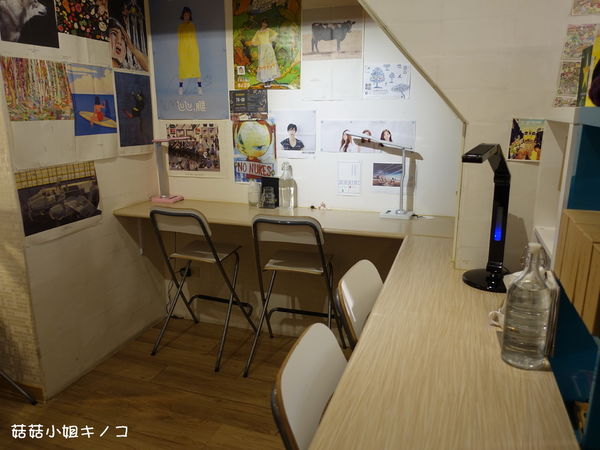 淡水信義線-101/世貿站-超厲害立體貓臉歐雷還有一隻超壯碩店貓~The Who Cafe 框影咖啡(信義店)~