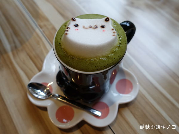 淡水信義線-101/世貿站-超厲害立體貓臉歐雷還有一隻超壯碩店貓~The Who Cafe 框影咖啡(信義店)~