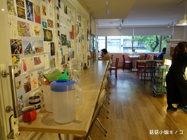 淡水信義線-101/世貿站-超厲害立體貓臉歐雷還有一隻超壯碩店貓~The Who Cafe 框影咖啡(信義店)~