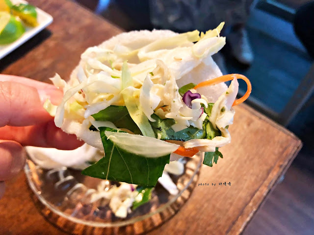 【台中 西區】小夏天petit ete🌿🌿🌿美術館附近，小巷中的清新越式料理，夏天好適合酸酸辣辣的開胃餐點，來這感受濃濃越南風味😍