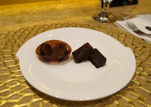 安娜可可藝術坊(法式拉糖甜點專賣(微風松高店))：安娜可可藝術坊♥ 法式拉糖甜點 ♥創意繽紛甜品 ♥ anna cocoa