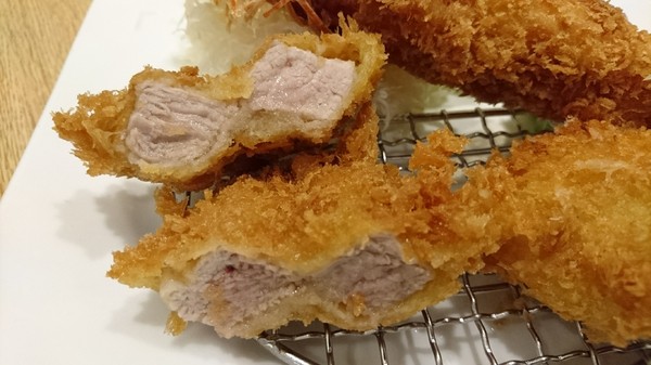 大戶屋(漢神巨蛋店):高雄漢神巨蛋~大戶屋 OOTOYA~來自日本的家庭定食~推美味海陸炸物拼盤~ 大戶屋(漢神巨蛋店):高雄漢神巨蛋~大戶屋 OOTOYA~來自日本的家庭定食~推美味海陸炸物拼盤~