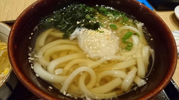 大戶屋(漢神巨蛋店):高雄漢神巨蛋~大戶屋 OOTOYA~來自日本的家庭定食~推美味海陸炸物拼盤~ 大戶屋(漢神巨蛋店):高雄漢神巨蛋~大戶屋 OOTOYA~來自日本的家庭定食~推美味海陸炸物拼盤~