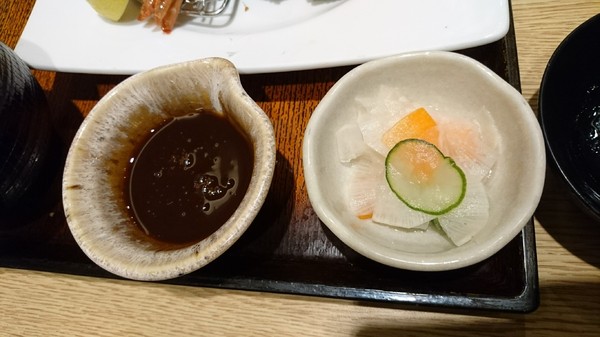 大戶屋(漢神巨蛋店):高雄漢神巨蛋~大戶屋 OOTOYA~來自日本的家庭定食~推美味海陸炸物拼盤~ 大戶屋(漢神巨蛋店):高雄漢神巨蛋~大戶屋 OOTOYA~來自日本的家庭定食~推美味海陸炸物拼盤~