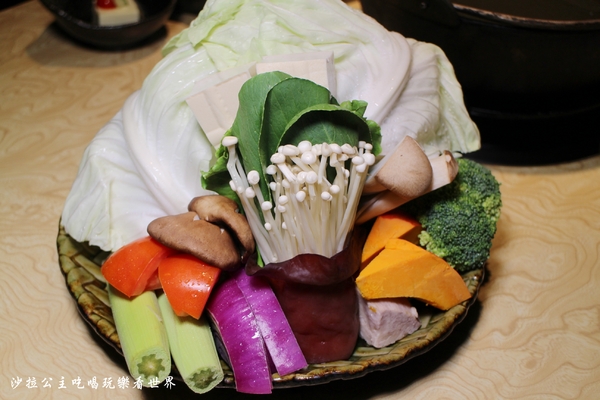 忻殿堂鍋物專賣店:東區活海鮮火鍋/涮涮鍋『忻殿堂鍋物專賣店』捷運忠孝復興站