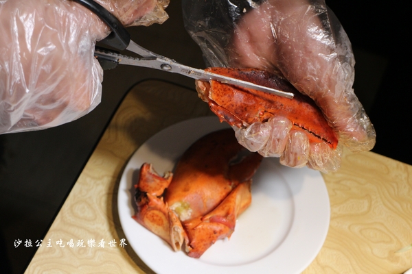 忻殿堂鍋物專賣店:東區活海鮮火鍋/涮涮鍋『忻殿堂鍋物專賣店』捷運忠孝復興站