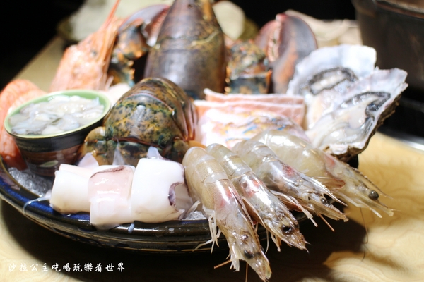 忻殿堂鍋物專賣店:東區活海鮮火鍋/涮涮鍋『忻殿堂鍋物專賣店』捷運忠孝復興站
